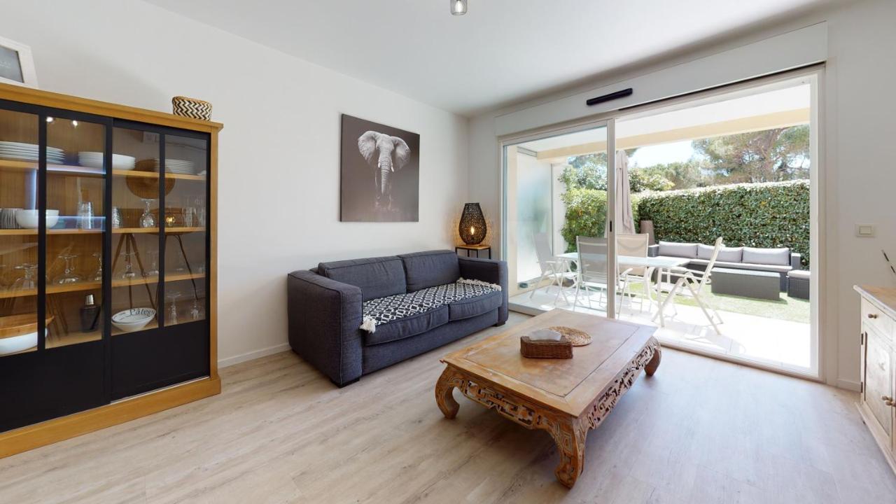 Appartement T2 : Jardin, Piscine, Parking à Sainte-Maxime Extérieur photo